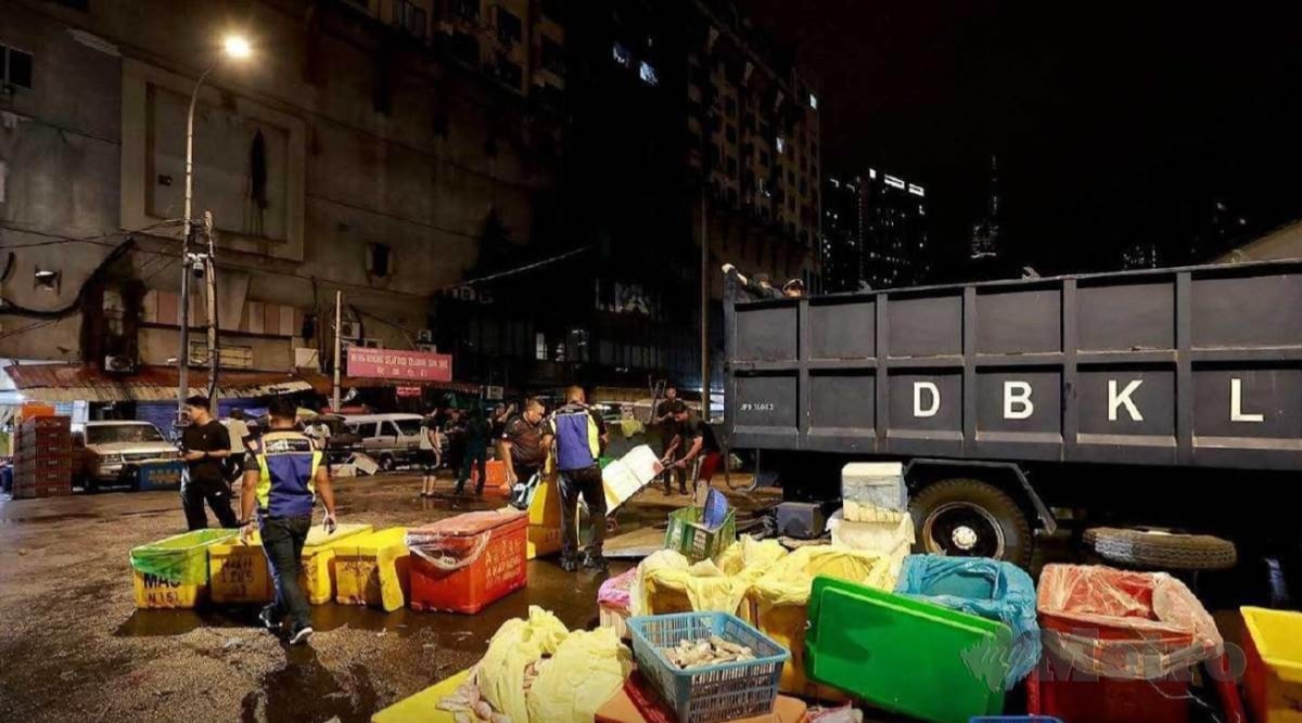 புடு சந்தையில் மீண்டும் பெருகும் வெளிநாட்டு வியாபாரிகள்; உள்ளூர் வியாபாரிகள் கவலை
