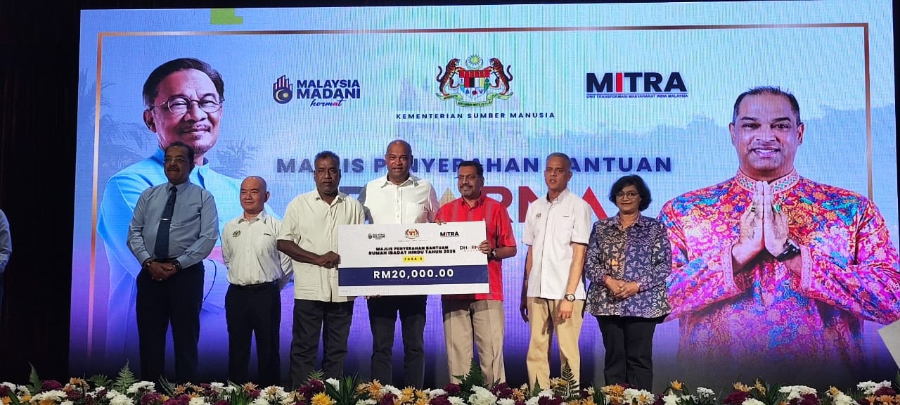 தர்ம மாடானி திட்டத்தின் கீழ் 52 கோயில்களுக்கு 1.04 மில்லியன் ரிங்கிட் நிதி