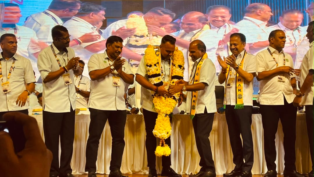 பேரா மஇகா 80-வது பேராளர் மாநாடு: சமூக சேவைக்காக அர்விந்த் அப்பளசாமி கௌரவிக்கப்பட்டார்