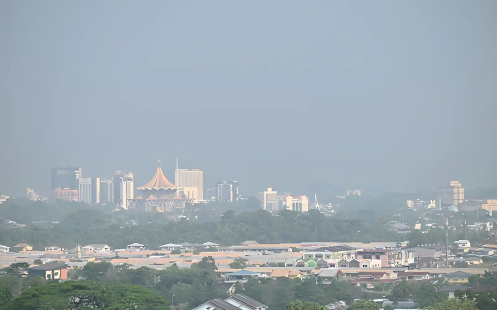 சரவாக் சிரியானில் காற்றின் தரக் குறியீடு 495-ஐ எட்டியது - அவசரநிலை அறிவிக்கப்படும் வாய்ப்பு