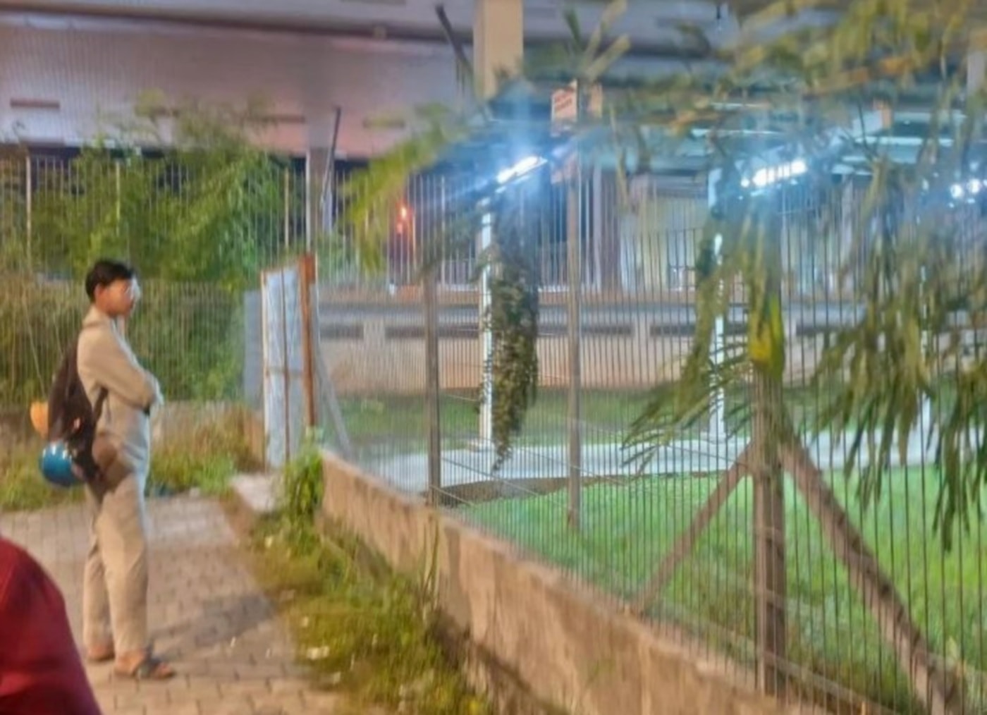 அனாக் புக்கிட் ரயில் நிலையம் திறக்கப்படாததால் பயணிகள் பாதிப்பு