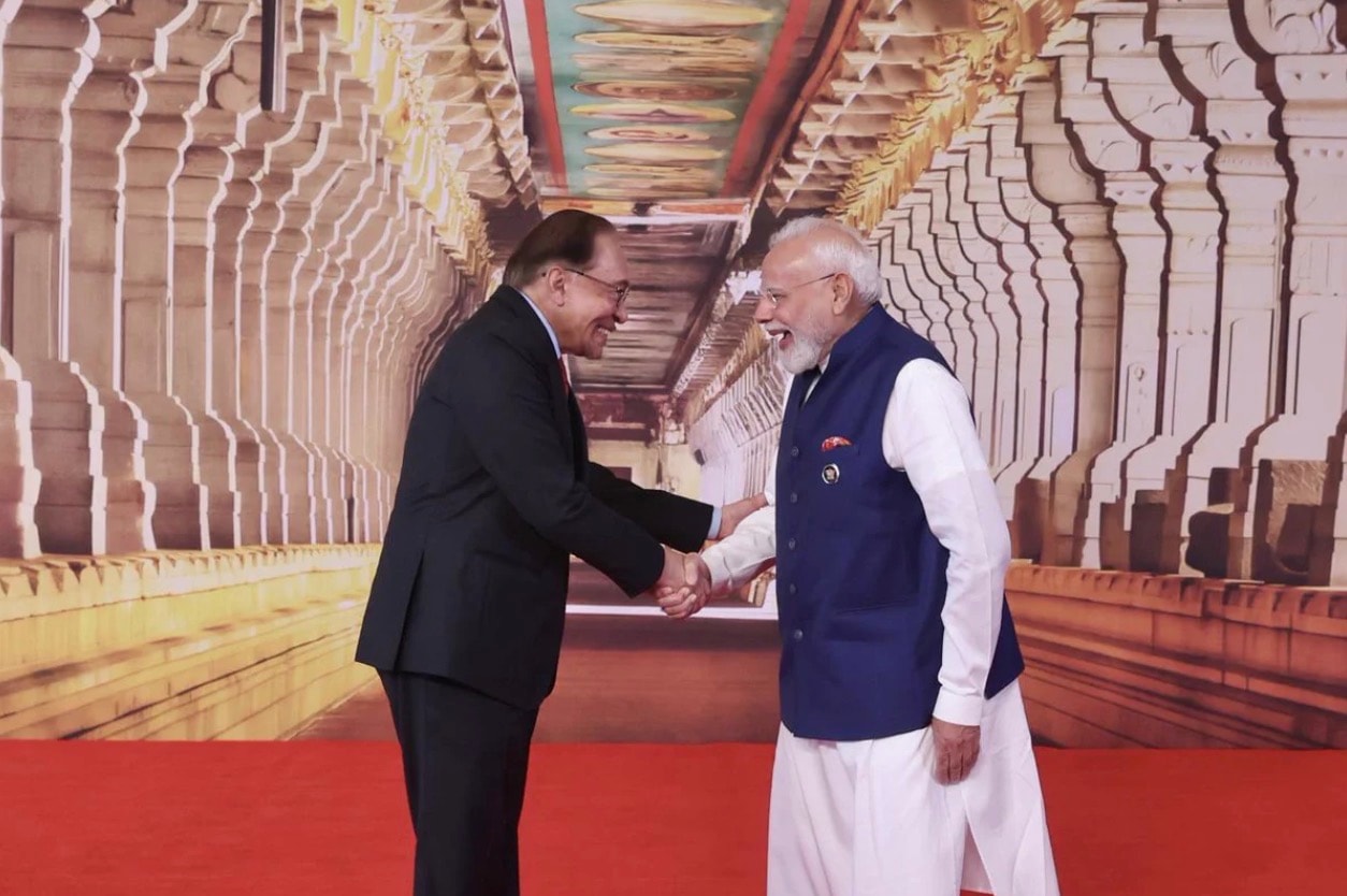 இந்தியாவின் அதிவேக பிராமோஸ் ஏவுகணையை வாங்க மலேசியா பரிசீலனை: அன்வார் - மோடி சந்திப்பில் முக்கிய முடிவு
