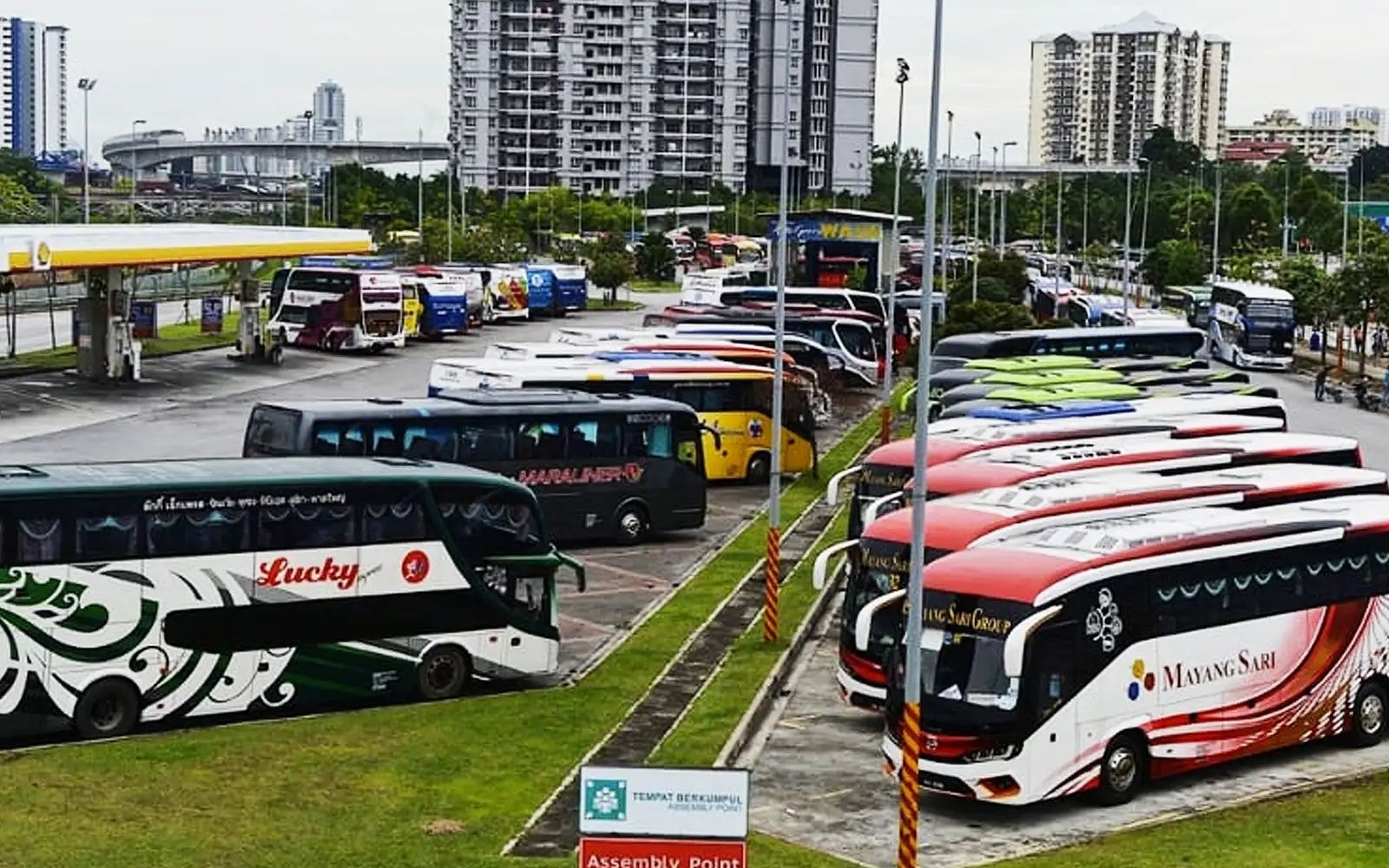 விரைவுப் பேருந்து பயணச்சீட்டு விற்பனைக்கு புதிய கட்டுப்பாடு – அபாட் முடிவுக்கு எதிர்ப்பு