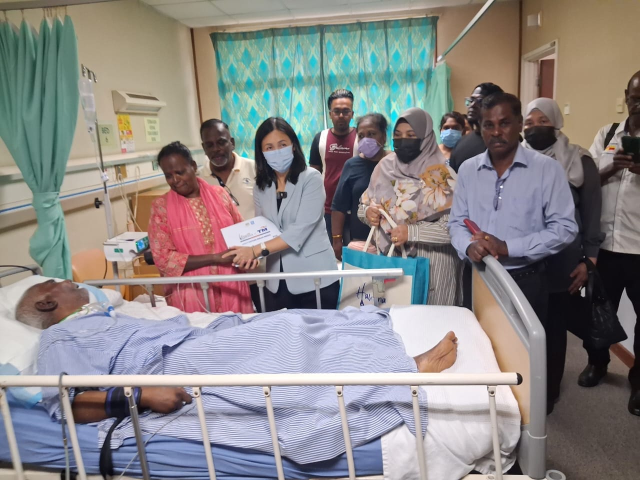 மக்கள் ஓசை மூத்த ஆசிரியர் பி.ஆர். ராஜனுக்கு தாபுங் காசே@ஹாவானா மூலம் உதவி
