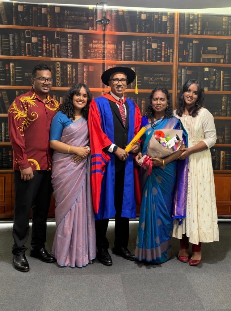 பணிச்சுமைக்கு மத்தியிலும் முனைவர் பட்டம்! எஸ்பிஆர்எம் உயர் அதிகாரியின் சாதனை